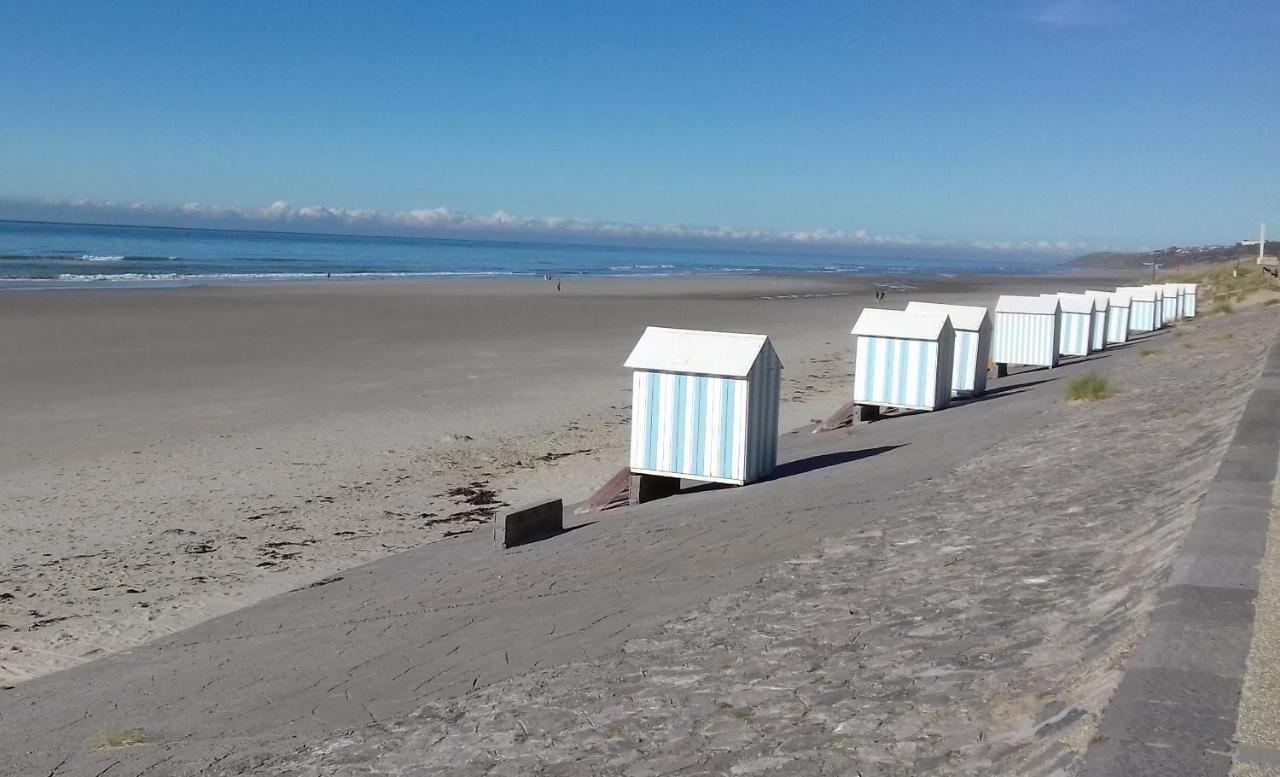 Gite De La Souche Avec Jacuzzi Doudeauville 外观 照片